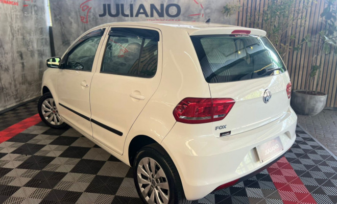 VW - VolksWagen Fox Trendline 1.0 Flex 12V 5p 2017 Flex-2