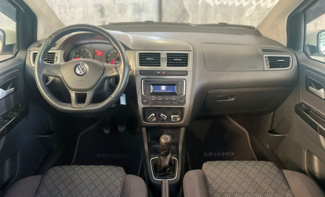 VW - VolksWagen Fox Trendline 1.0 Flex 12V 5p 2017 Flex-4
