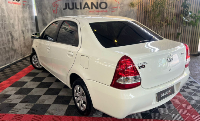 Toyota ETIOS XS Sedan1.5 Flex 16V 4p Mec. 2015 Flex-2