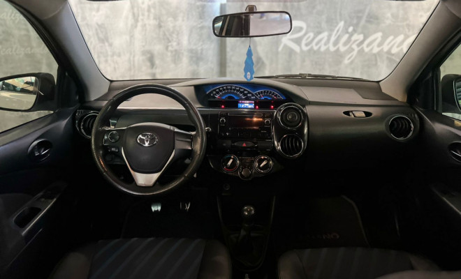 Toyota ETIOS XS Sedan1.5 Flex 16V 4p Mec. 2015 Flex-4
