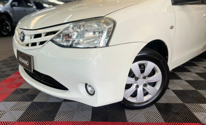 Toyota ETIOS XS Sedan1.5 Flex 16V 4p Mec. 2015 Flex-8
