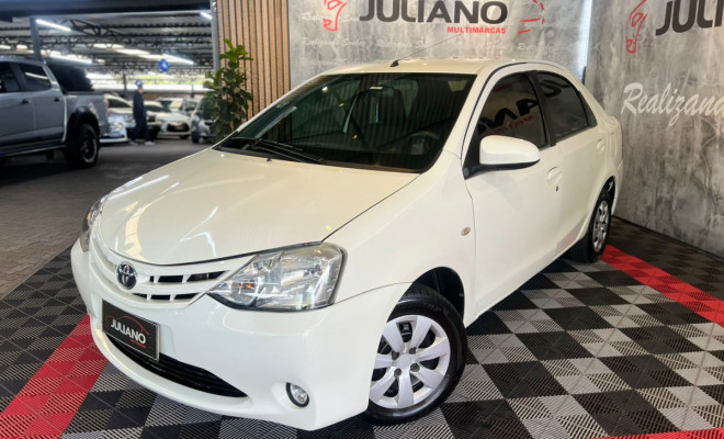 Toyota ETIOS XS Sedan1.5 Flex 16V 4p Mec. 2015 Flex-0