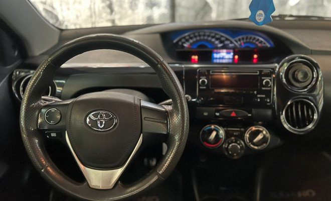 Toyota ETIOS XS Sedan1.5 Flex 16V 4p Mec. 2015 Flex-6