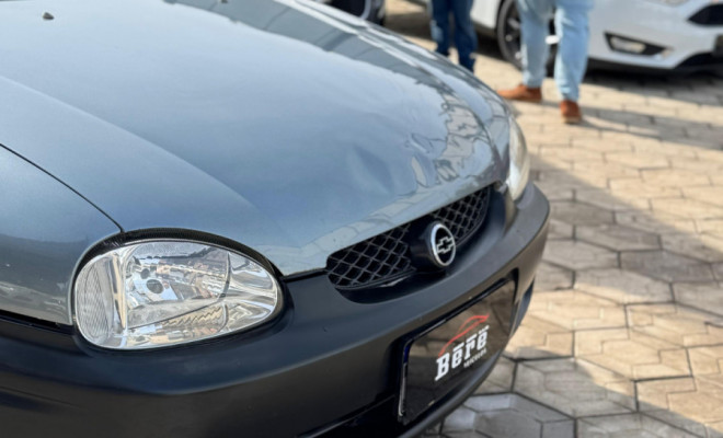 GM - Chevrolet Corsa Wind 1.0 MPFI / EFI  2p 2001 Gasolina-7