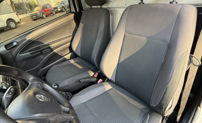 VW - VolksWagen Saveiro Robust 1.6 Total Flex 8V 2020 Flex-5