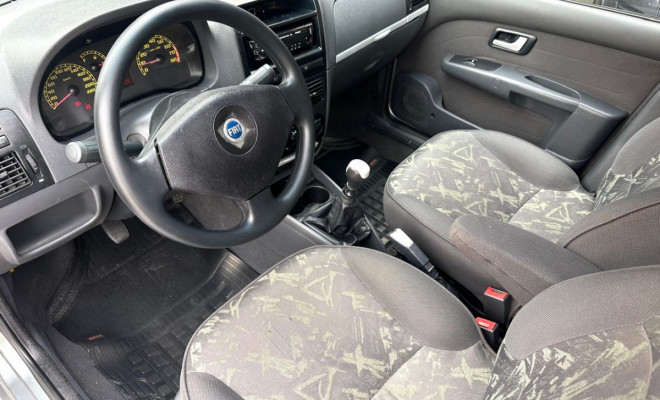 Fiat Palio Week. Adv/Adv TRYON 1.8 mpi Flex 2006 Flex-6