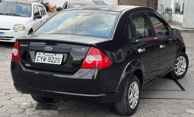 Ford Fiesta Sed. 1.6 8V Flex 4p 2007 Flex-4