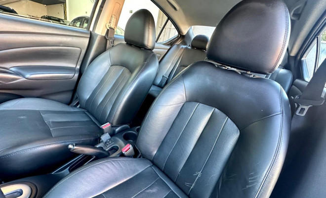 Nissan VERSA UNIQUE 1.6 16V FlexStart 4p Aut. 2017 Flex-7