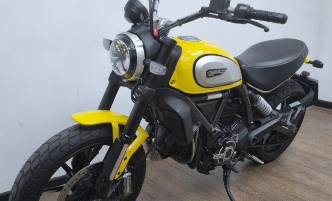DUCATI SCRAMBLER ICON 800cc 2022 Gasolina-2