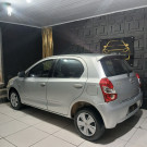 Toyota ETIOS XS  1.3 Flex 16V 5p Mec. 2013 Flex-5
