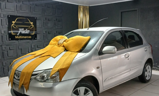 Toyota ETIOS XS  1.3 Flex 16V 5p Mec. 2013 Flex-0
