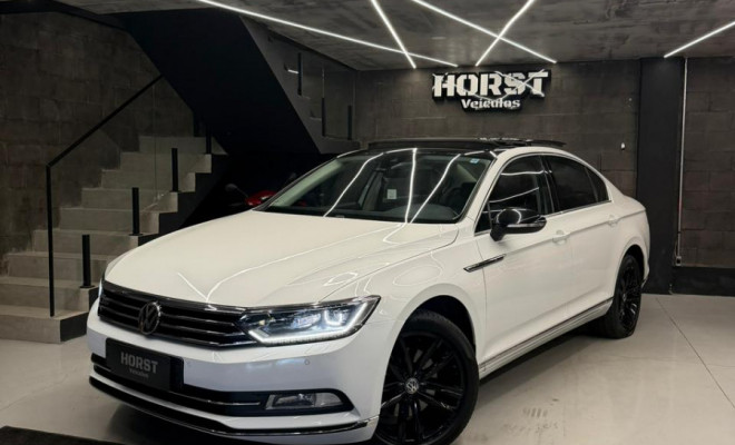 VW - VolksWagen Passat Highline 2.0 TSI 220cv Tip. 2018 Gasolina