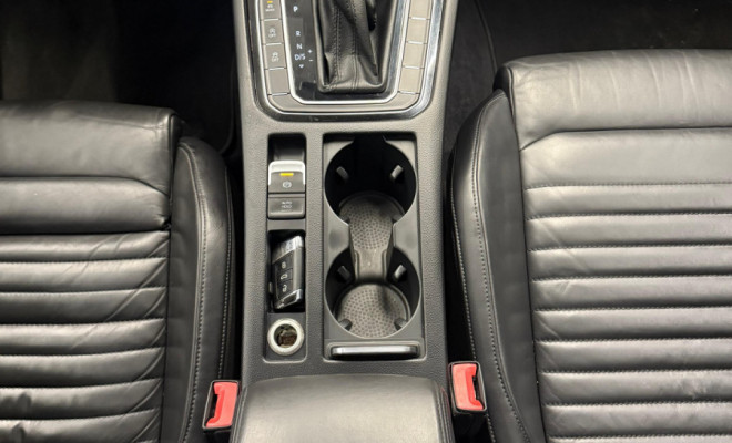 VW - VolksWagen Passat Highline 2.0 TSI 220cv Tip. 2018 Gasolina-8