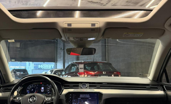 VW - VolksWagen Passat Highline 2.0 TSI 220cv Tip. 2018 Gasolina-10