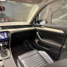 VW - VolksWagen Passat Highline 2.0 TSI 220cv Tip. 2018 Gasolina-11