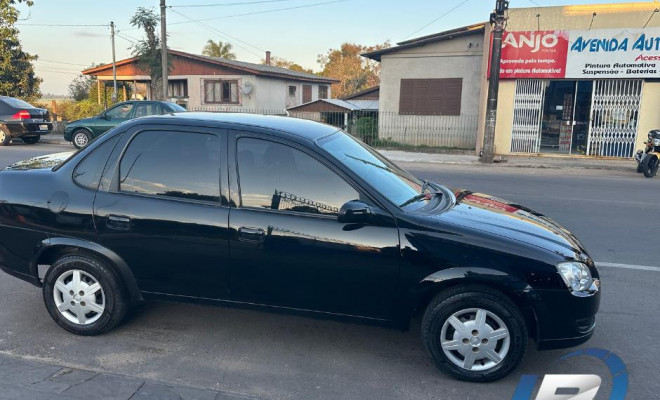 GM - Chevrolet Classic Life/LS 1.0 VHC FlexP. 4p 2010 Flex-4