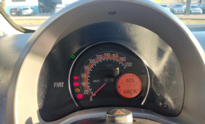 Fiat UNO VIVACE 1.0 EVO Fire Flex 8V 3p 2013 Flex-8