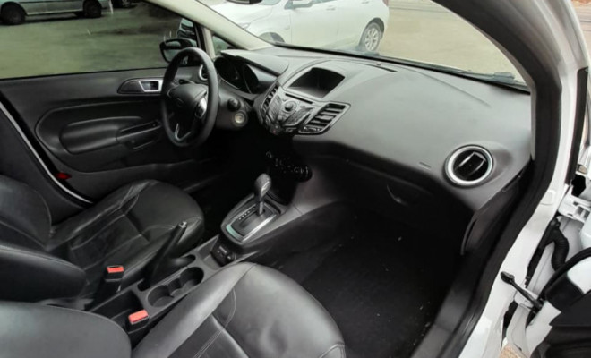 Ford Fiesta TIT./TIT.Plus 1.6 16V Flex Aut. 2014 Flex-10
