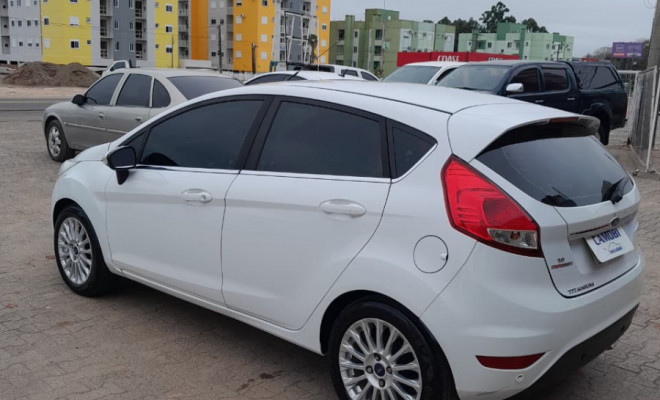 Ford Fiesta TIT./TIT.Plus 1.6 16V Flex Aut. 2014 Flex-4