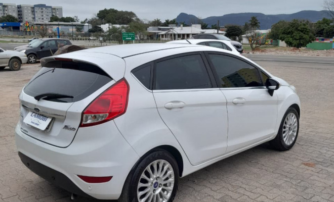 Ford Fiesta TIT./TIT.Plus 1.6 16V Flex Aut. 2014 Flex-6