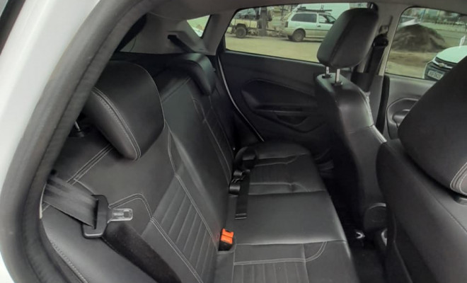 Ford Fiesta TIT./TIT.Plus 1.6 16V Flex Aut. 2014 Flex-8
