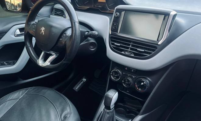 Peugeot 208 Allure 1.5 Flex 8V 5p 2014 Flex-10