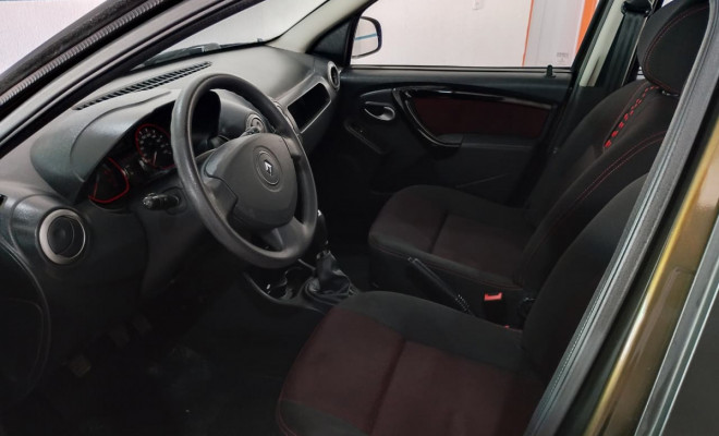 Renault SANDERO STEPWAY Hi-Power 1.6 8V 5p 2013 Flex-6