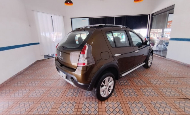 Renault SANDERO STEPWAY Hi-Power 1.6 8V 5p 2013 Flex-4