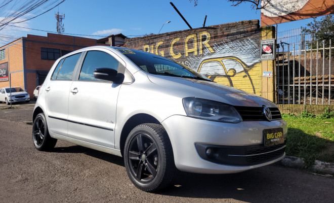 VW - VolksWagen Fox 1.0 Mi Total Flex 8V 5p 2013 Flex-9