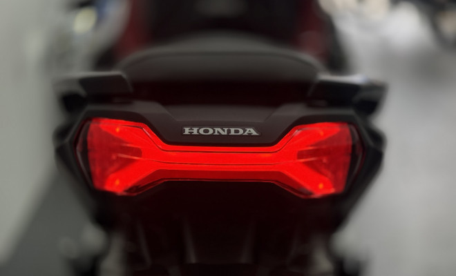 HONDA ADV 150 2024 Gasolina-4