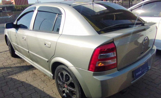 GM - Chevrolet Astra Advantage 2.0 MPFI 8V FlexPower 5p 2011 Flex-0