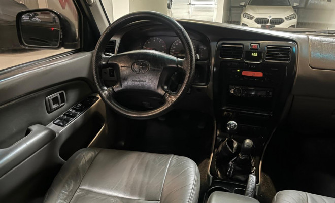 Toyota Hilux SW4 4x4 3.0 8V TB Diesel 2002 Diesel-6