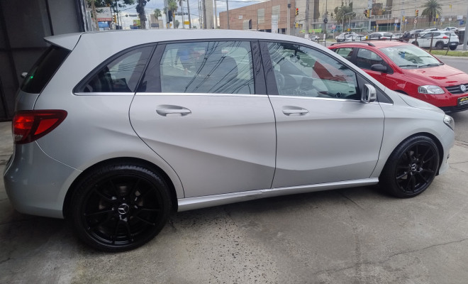 Mercedes-Benz Classe B 200 CGI 1.6 TB Sport 156cv Aut 2015 Flex-3