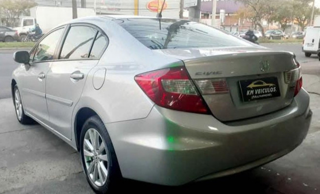 Honda Civic Sedan LXR 2.0 Flexone 16V Aut. 4p 2014 Flex-2