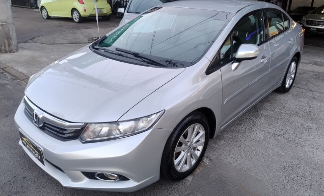 Honda Civic Sedan LXR 2.0 Flexone 16V Aut. 4p 2014 Flex-6