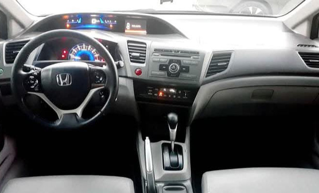 Honda Civic Sedan LXR 2.0 Flexone 16V Aut. 4p 2014 Flex-4