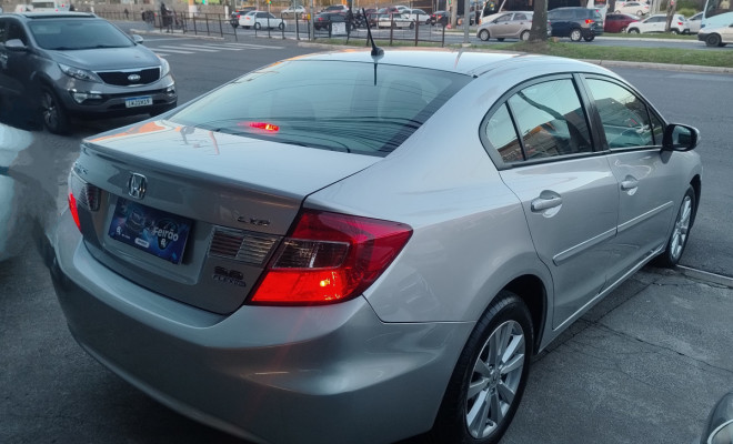 Honda Civic Sedan LXR 2.0 Flexone 16V Aut. 4p 2014 Flex-2