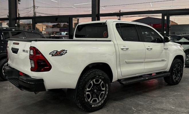 Toyota Hilux CD 4x4 2.8 Diesel Mec. 2017 Diesel-1