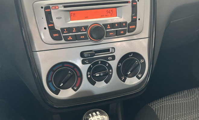 Fiat Punto ATTRACTIVE 1.4 Fire Flex 8V 5p 2012 Flex-16