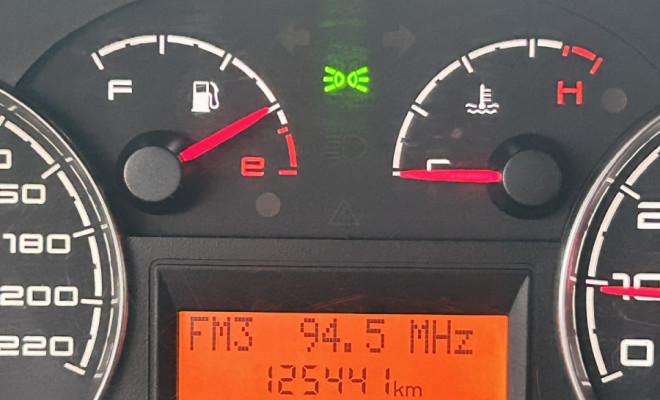 Fiat Punto ATTRACTIVE 1.4 Fire Flex 8V 5p 2012 Flex-14