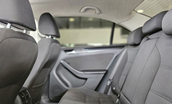 VW - VolksWagen JETTA Comfortline 2.0 T.Flex 8V 4p Tipt. 2014 Flex-14