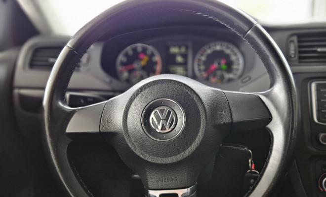 VW - VolksWagen JETTA Comfortline 2.0 T.Flex 8V 4p Tipt. 2014 Flex-10