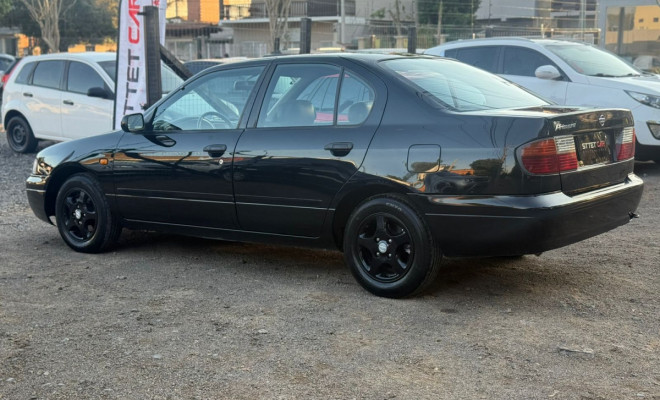 Nissan Primera GXE 2.0 16V 1997 Gasolina-2