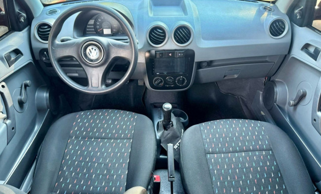 VW - VolksWagen Gol (novo) 1.0 Mi Total Flex 8V 4p 2013 Flex-6