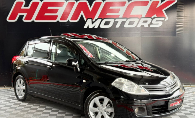 Nissan TIIDA SL 1.8/1.8 Flex 16V  Mec. 2011 Flex