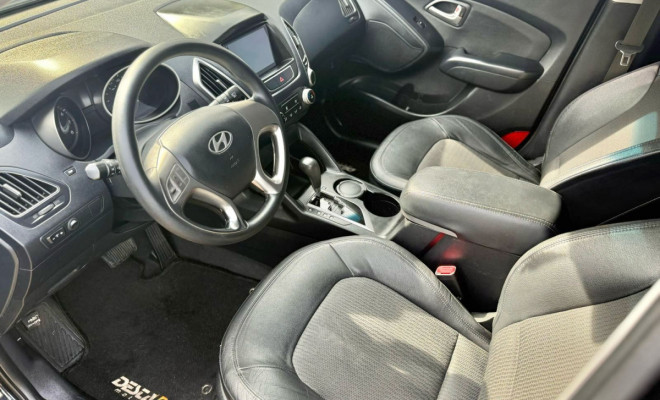 Hyundai ix35 2.0 16V 170cv 2WD/4WD Aut. 2011 Gasolina-8