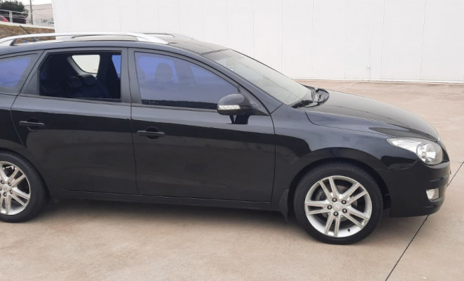Hyundai i30cw 2.0 16V 145cv Aut. 5p 2011 Flex