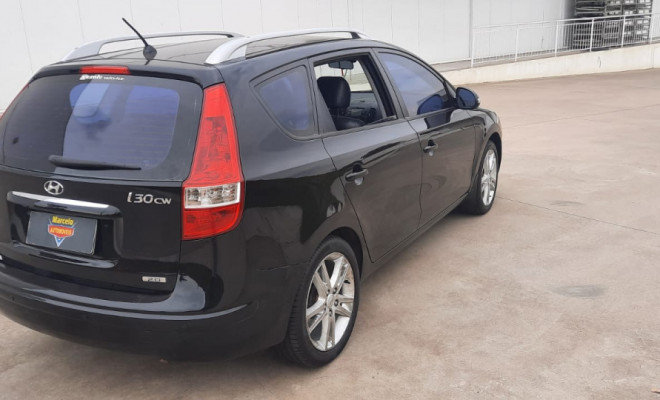 Hyundai i30cw 2.0 16V 145cv Aut. 5p 2011 Flex-1