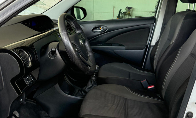Toyota ETIOS XS 1.5 Flex 16V 5p Mec. 2018 Flex-12