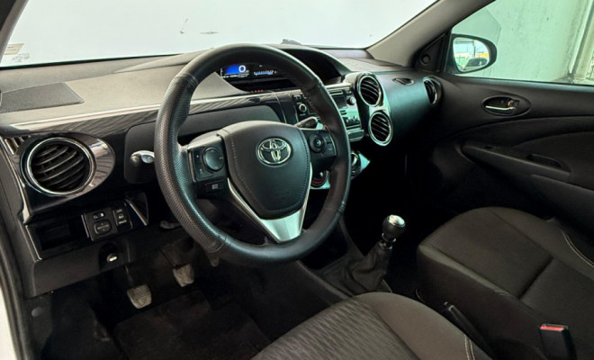 Toyota ETIOS XS 1.5 Flex 16V 5p Mec. 2018 Flex-3